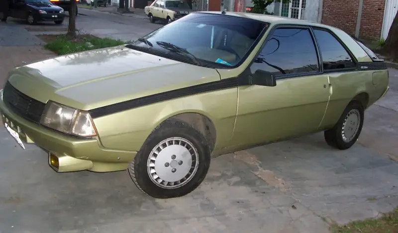 Renault Fuego - 6