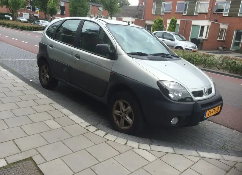 Renault Scenic - 3