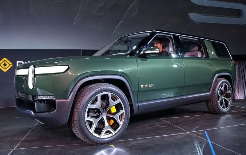 Rivian R1S R1S