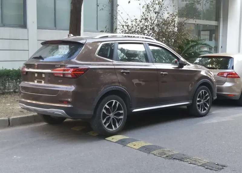 Roewe RX5 - 2