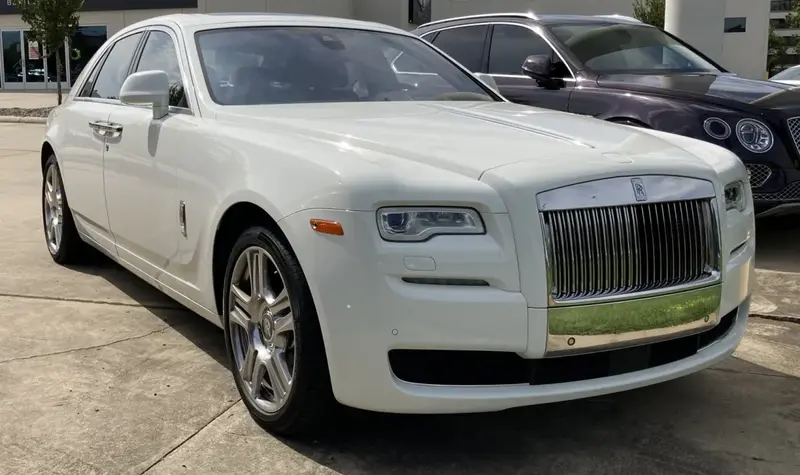 Rolls-Royce Ghost - 3