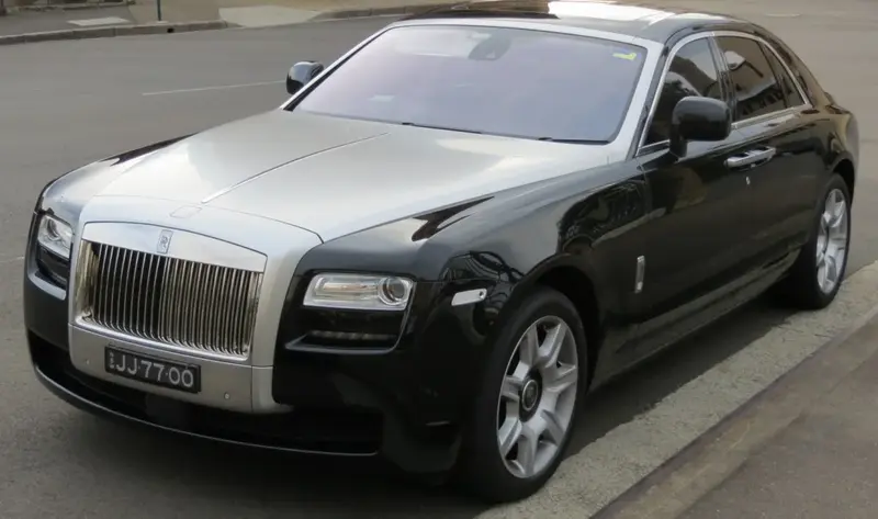 Rolls-Royce Ghost - 4