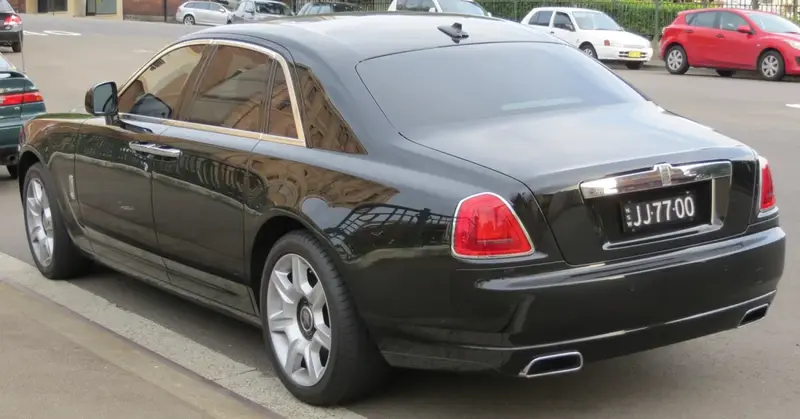 Rolls-Royce Ghost - 5