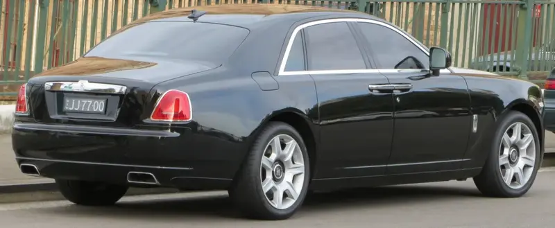 Rolls-Royce Ghost - 6