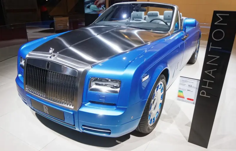 Rolls-Royce Phantom - 4