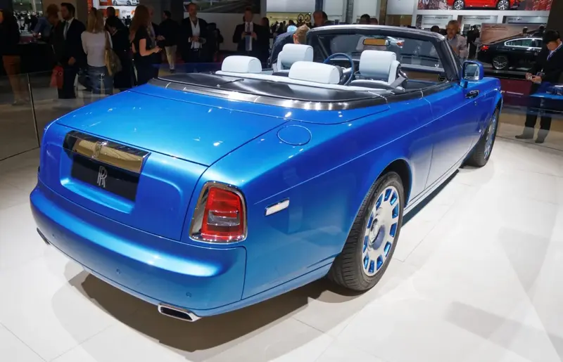 Rolls-Royce Phantom - 5