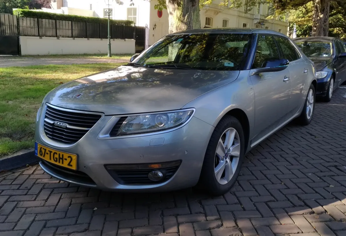 Saab - 9