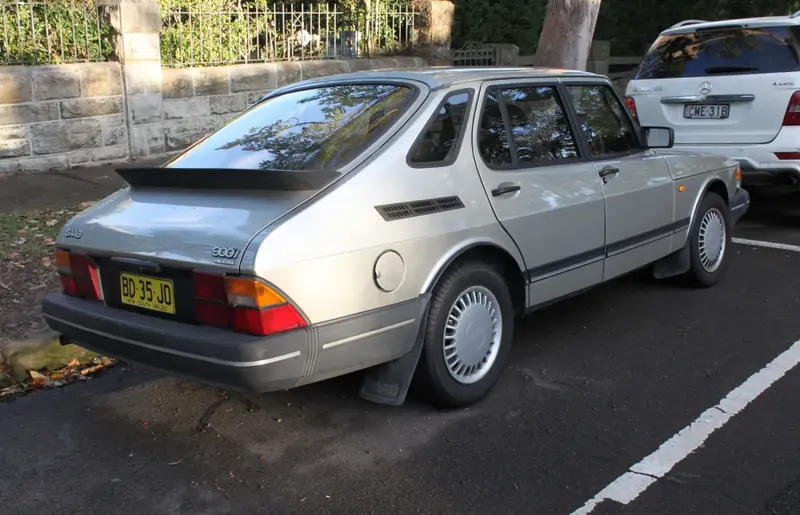 Saab 900 - 5