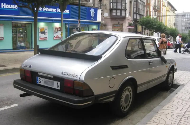 Saab 900 - 5