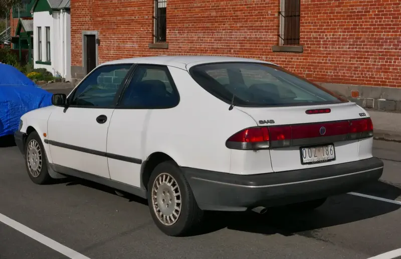 Saab 900 - 5