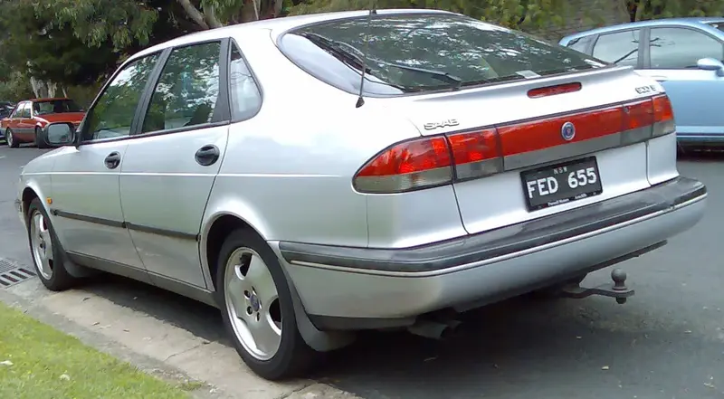 Saab 900 - 2