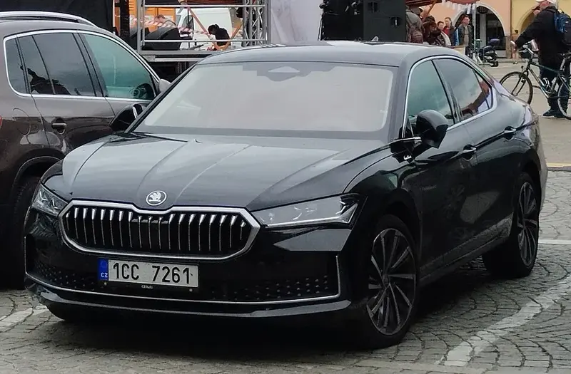 Skoda Superb Superb IV Combi