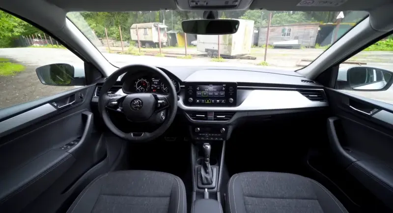 Skoda Rapid - 3