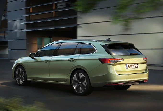 Skoda Superb Superb III Combi