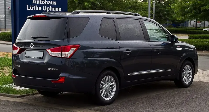 SsangYong Rodius - 3