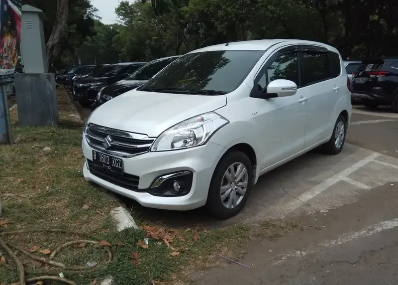 Suzuki Ertiga Ertiga I (facelift 2015)