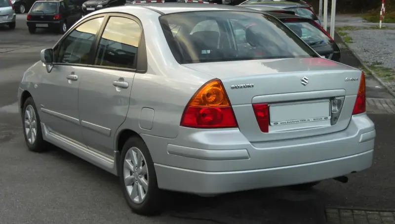 Suzuki Liana - 2