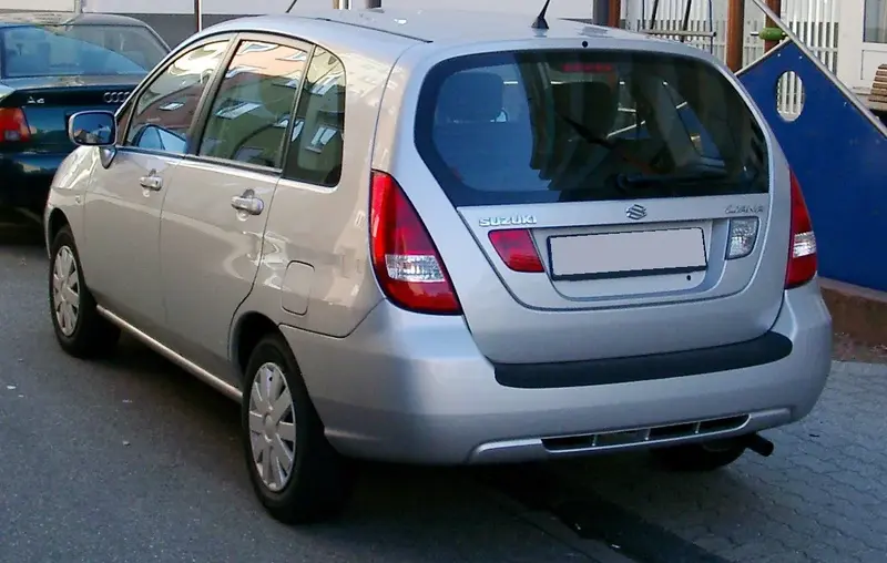 Suzuki Liana - 2