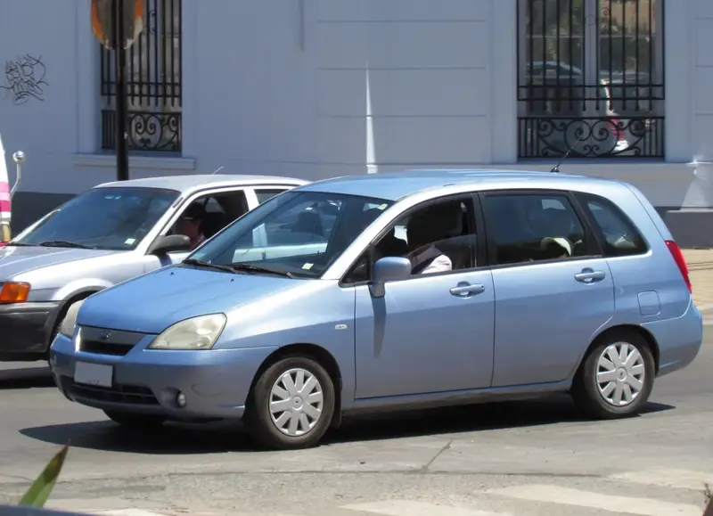 Suzuki Liana - 3