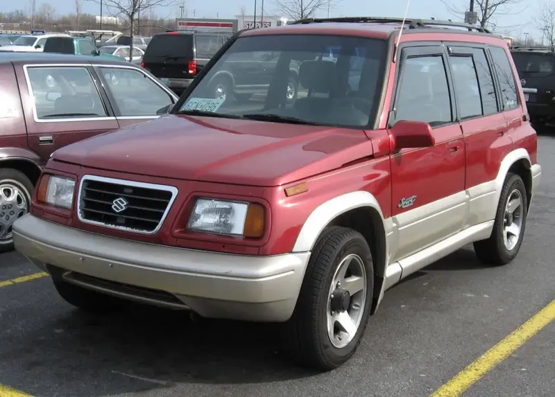 Suzuki Sidekick - 2