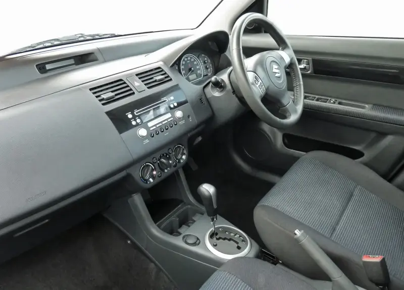 Suzuki Swift - 5