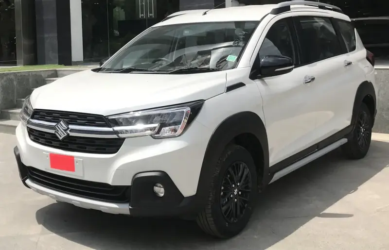Suzuki XL6 - 1