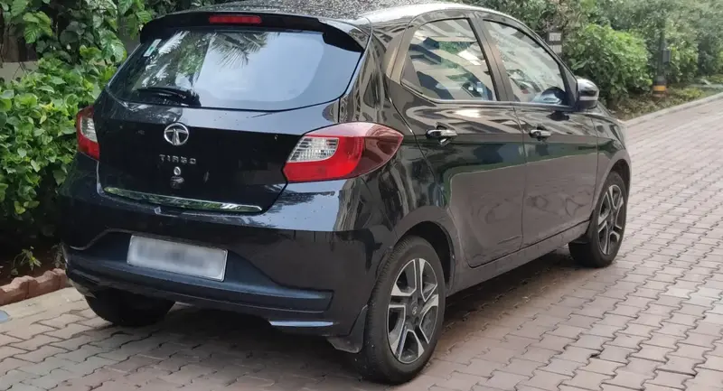 Tata Tiago - 2