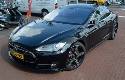 Tesla Model S Model S