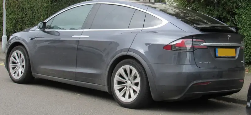 Tesla Model X - 2