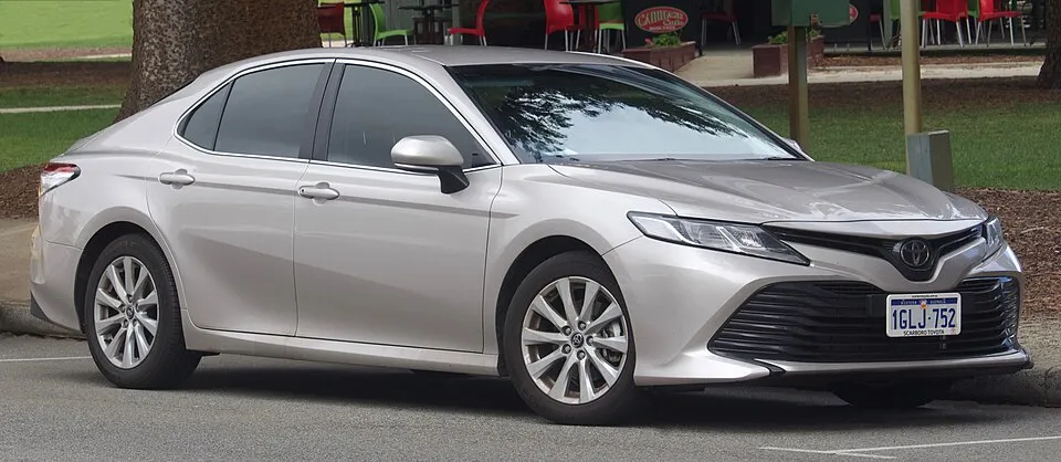Toyota Camry Camry VIII (XV70)