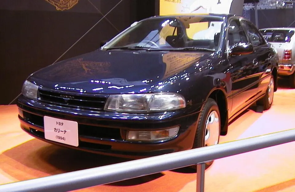 Toyota Carina - 2