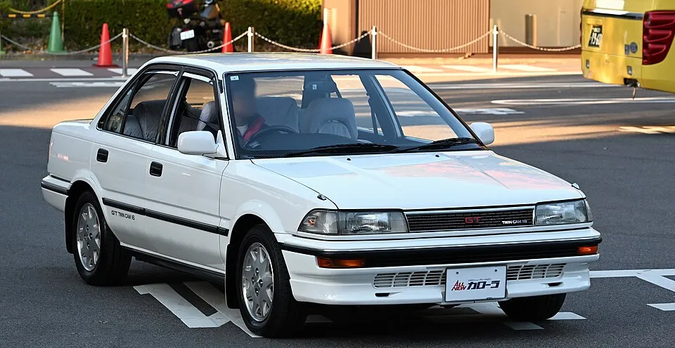 Toyota Corolla - 2