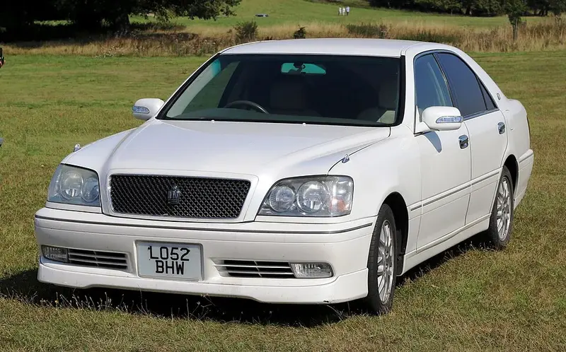 Toyota Crown - 2