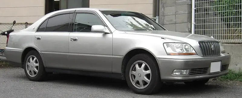 Toyota Crown - 4