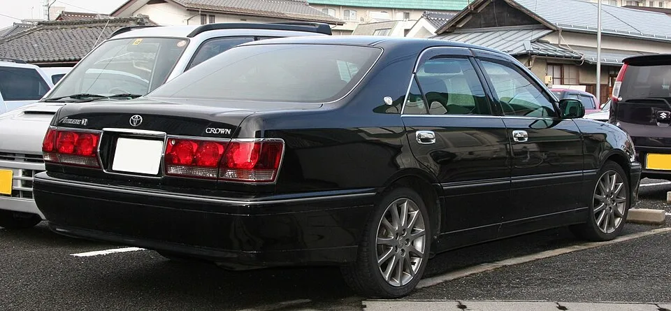 Toyota Crown - 2