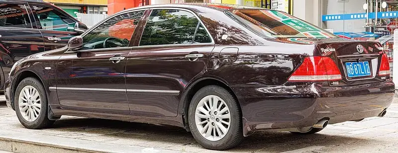 Toyota Crown - 3