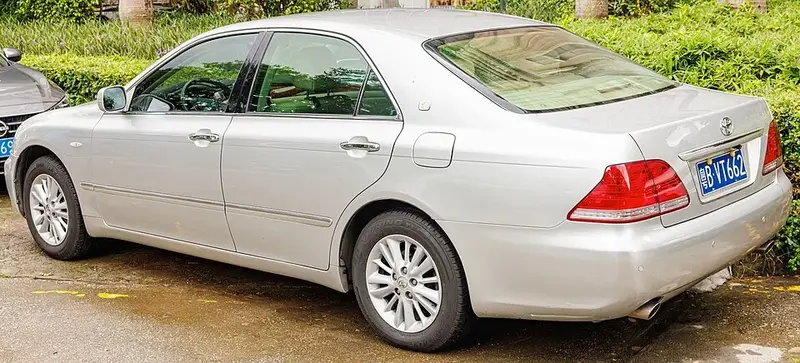 Toyota Crown - 4