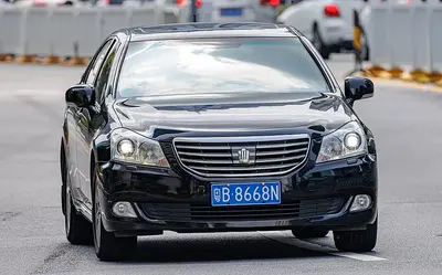 Toyota Crown Crown XIII Royal (S200, facelift 2010)