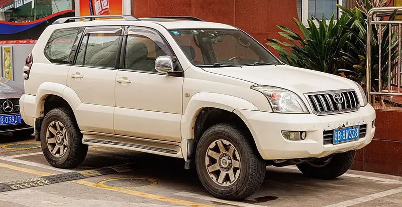 Toyota Land Cruiser Prado - 2