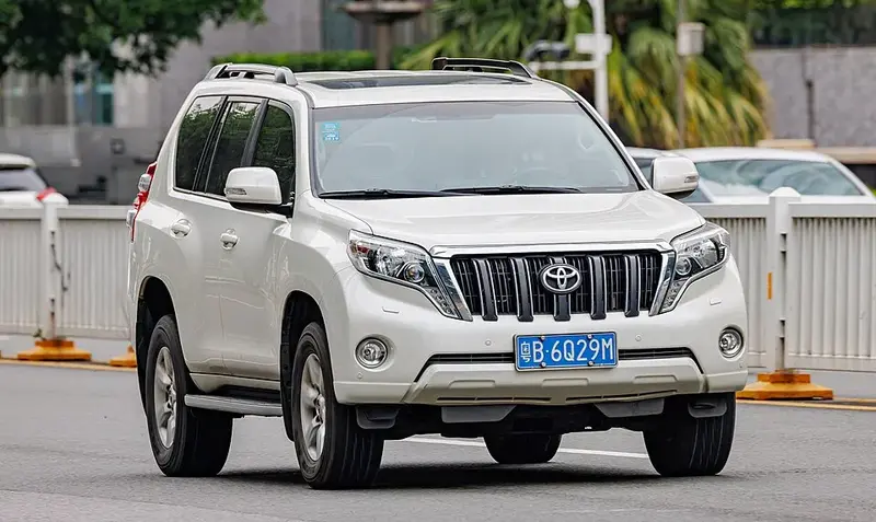 Toyota Land Cruiser Prado - 3