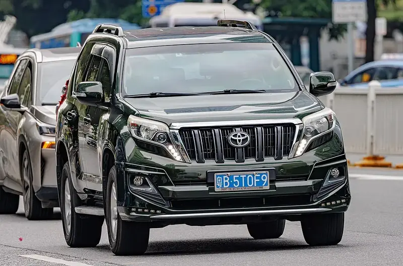 Toyota Land Cruiser Prado - 4