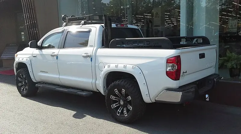 Toyota Tundra - 4