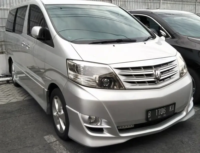 Toyota Alphard - 2