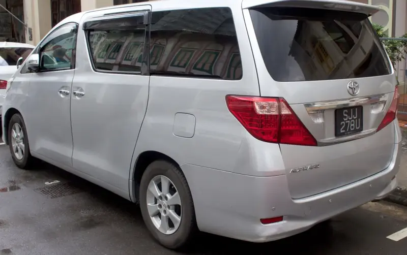 Toyota Alphard - 2