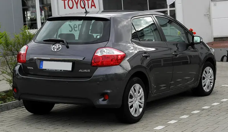 Toyota Auris - 2