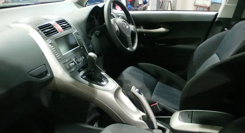 Toyota Auris - 5