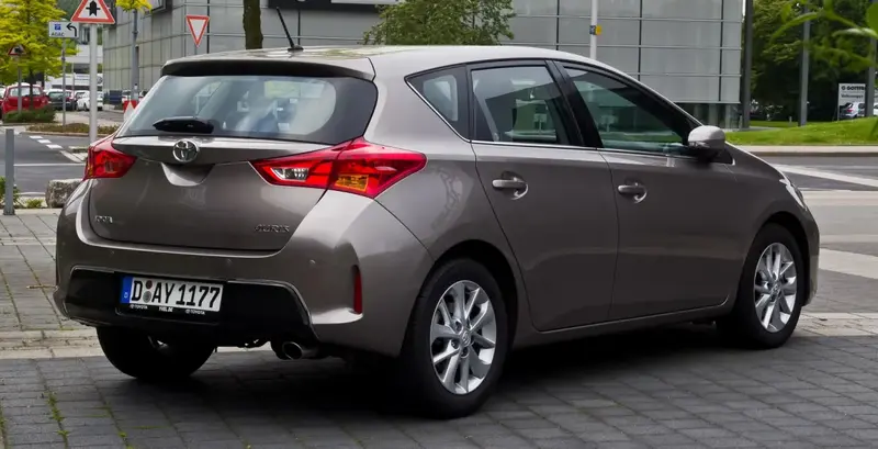 Toyota Auris - 2