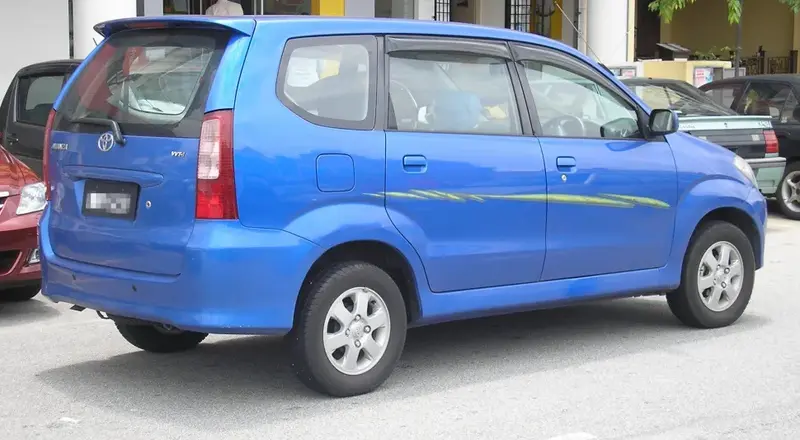 Toyota Avanza - 2