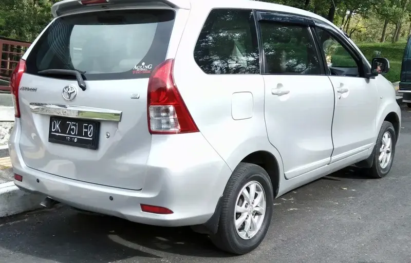 Toyota Avanza - 2