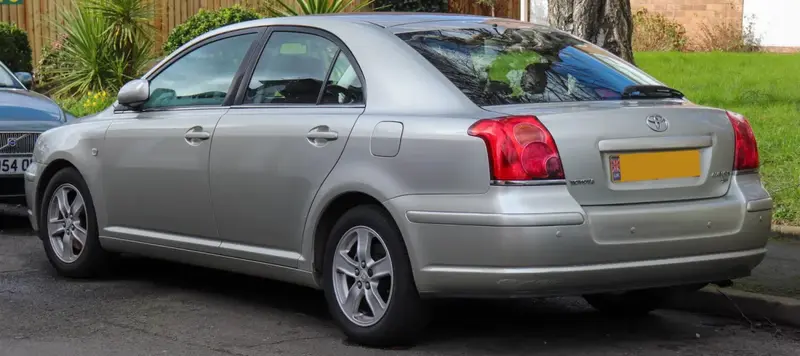 Toyota Avensis - 2